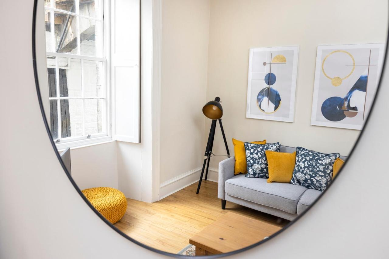 אדינבורו Joivy Chic Apartment Near Stockbridge Market מראה חיצוני תמונה