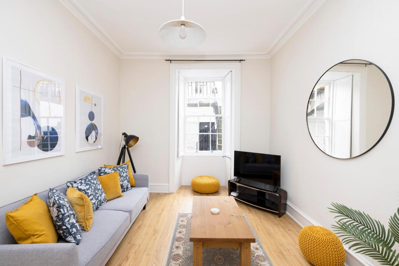אדינבורו Joivy Chic Apartment Near Stockbridge Market מראה חיצוני תמונה