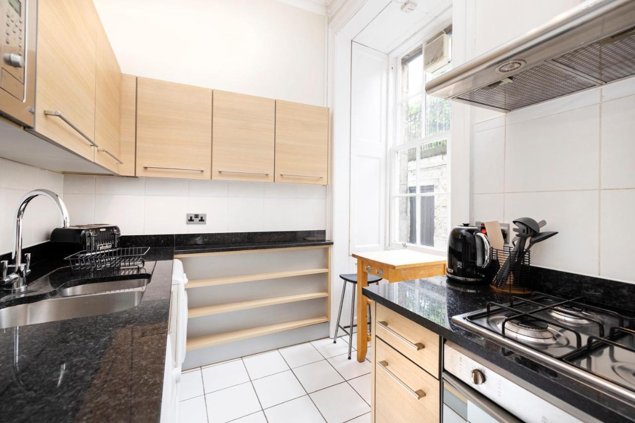 אדינבורו Joivy Chic Apartment Near Stockbridge Market מראה חיצוני תמונה