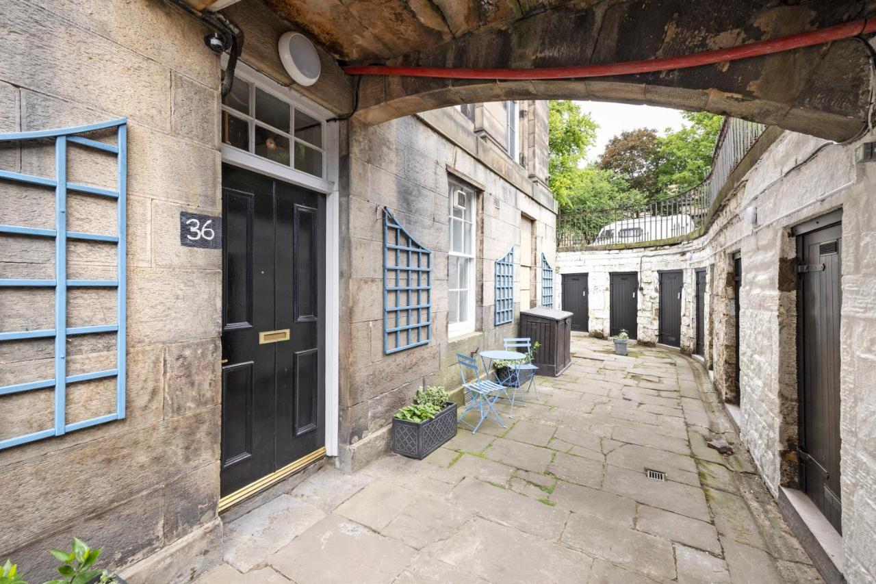 אדינבורו Joivy Chic Apartment Near Stockbridge Market מראה חיצוני תמונה