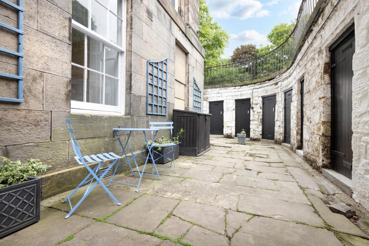 אדינבורו Joivy Chic Apartment Near Stockbridge Market מראה חיצוני תמונה