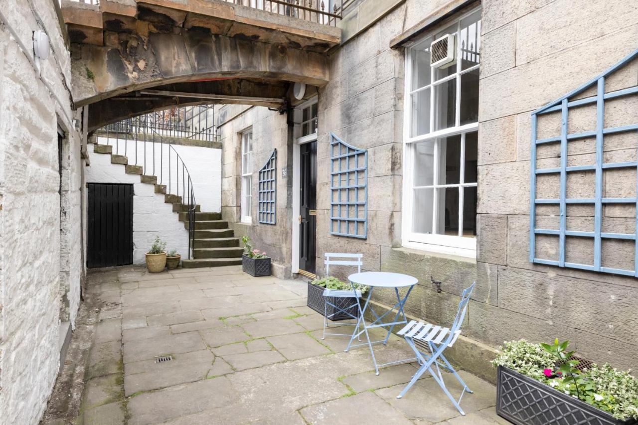 אדינבורו Joivy Chic Apartment Near Stockbridge Market מראה חיצוני תמונה