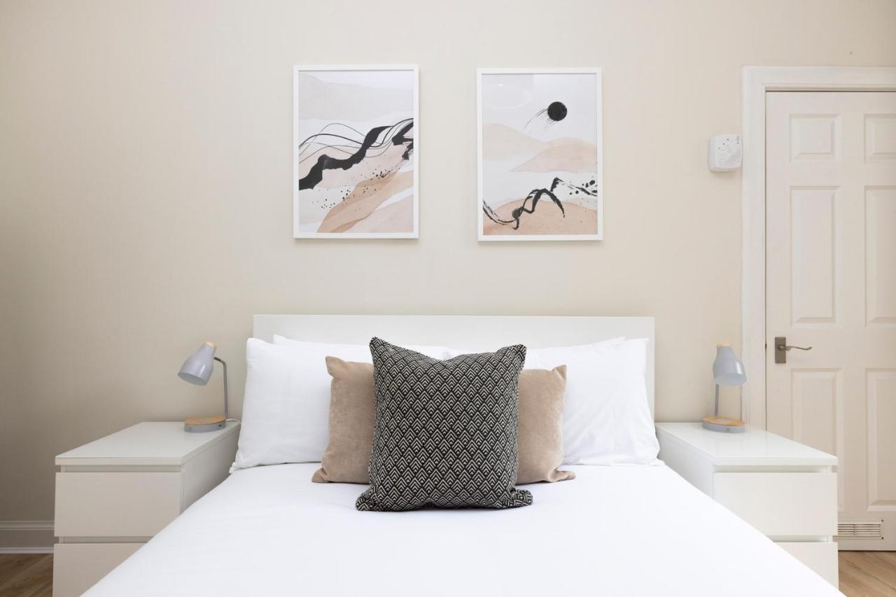אדינבורו Joivy Chic Apartment Near Stockbridge Market מראה חיצוני תמונה